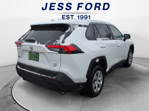 Used 2024 Toyota RAV4 LE image 5