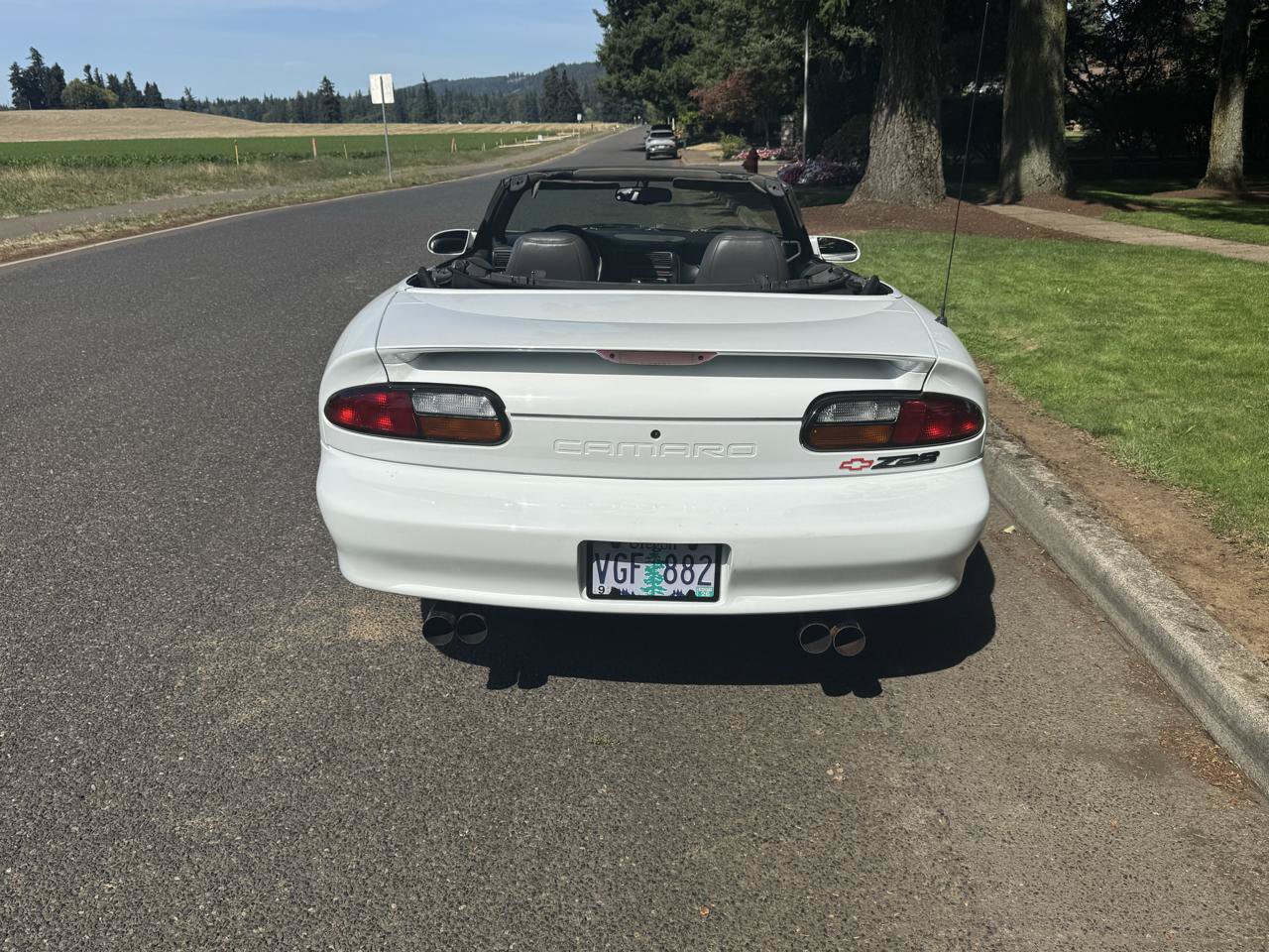 Used 1997 Chevrolet Camaro Z28 w/ Preferred Equipment Group 2 RWD image 8