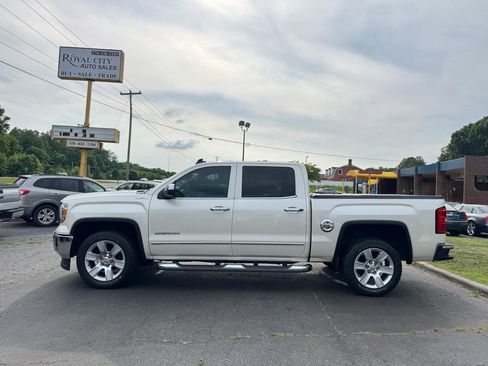 Used 2015 GMC Sierra 1500 SLT w/ SLT Preferred Package AWD/4WD image 8