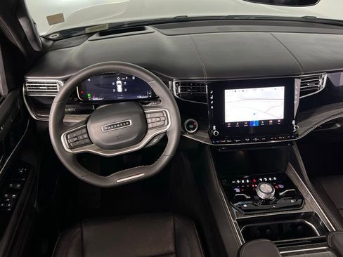 Used 2022 Jeep Wagoneer Series III w/ Convenience Group I image 14