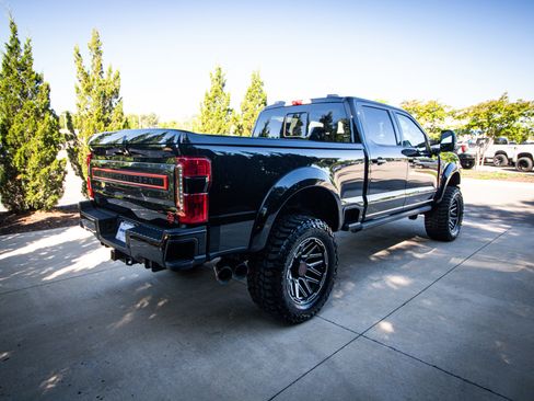 Used 2023 Ford F250 Lariat w/ Lariat Ultimate Package AWD/4WD image 10