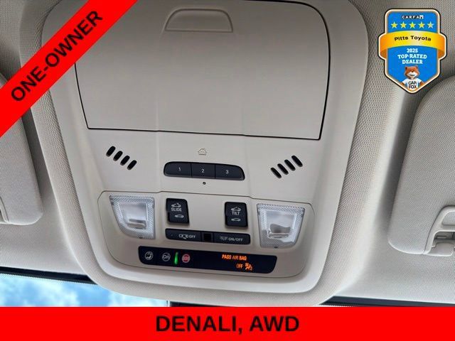 Used 2023 GMC Acadia Denali w/ Denali Ultimate Package AWD/4WD image 25