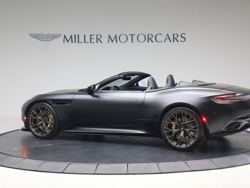 Used 2024 Aston Martin DB12 Convertible RWD image 4