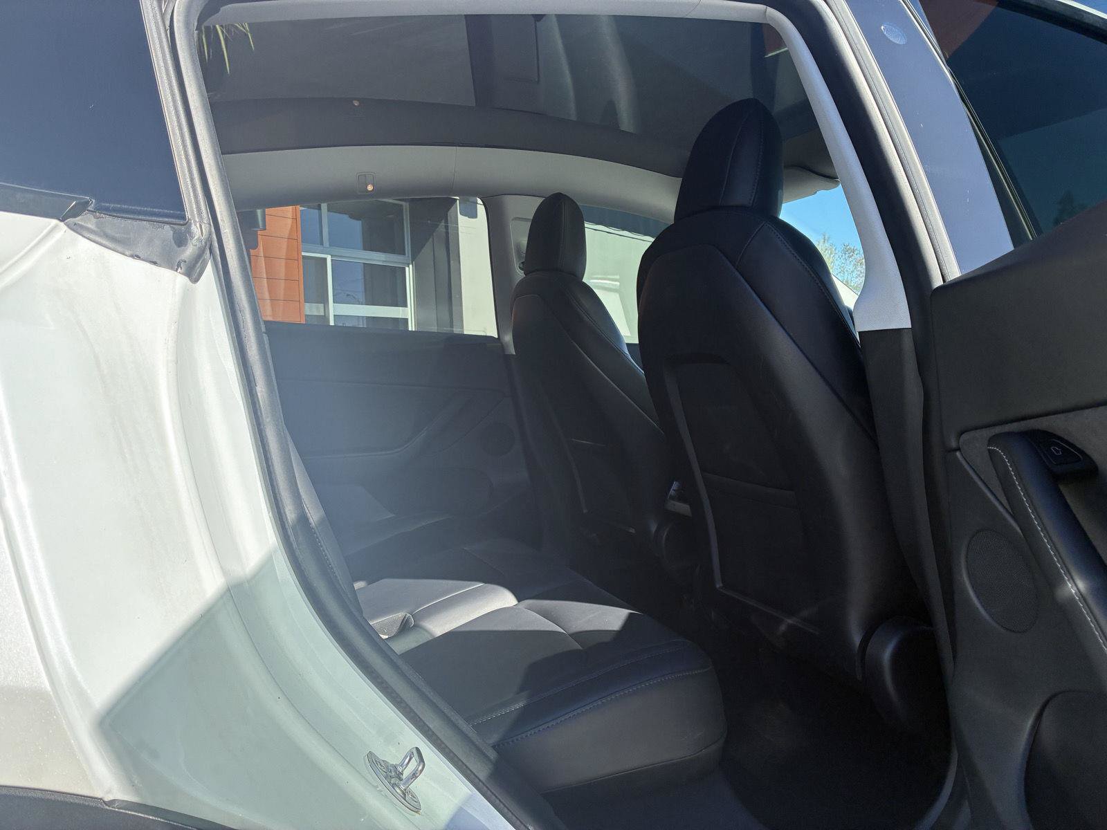 Used 2021 Tesla Model Y Long Range AWD/4WD image 11