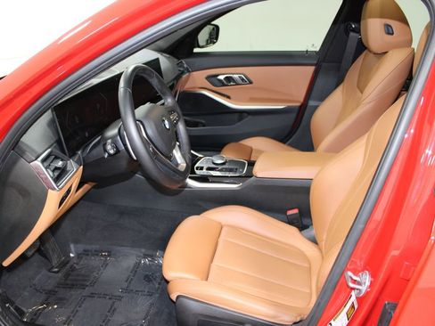 Used 2023 BMW 330i Sedan w/ Premium Package RWD image 19