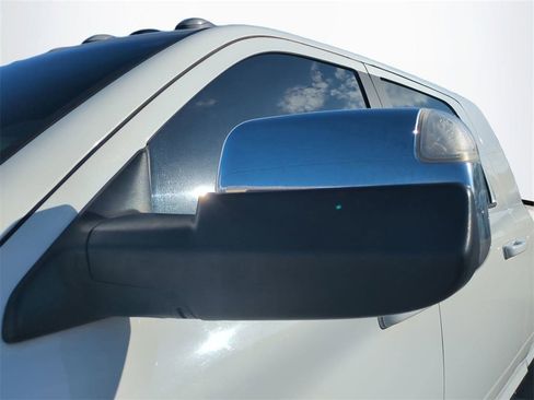 Used 2019 RAM 2500 Laramie image 12