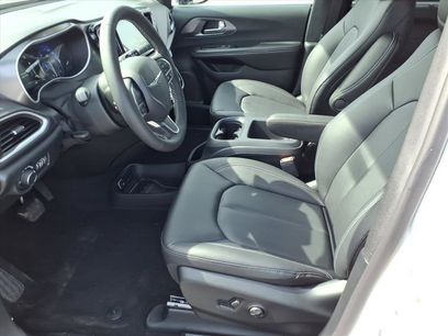 New 2026 Chrysler Voyager LX