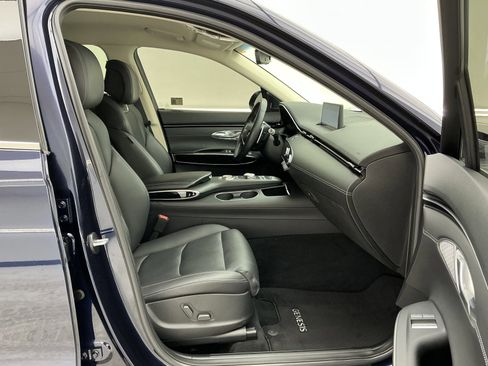 Used 2025 Genesis GV70 2.5T image 25