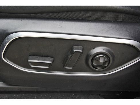 Used 2024 Jeep Wagoneer L Series III w/ Flexible Seating Group AWD/4WD image 27