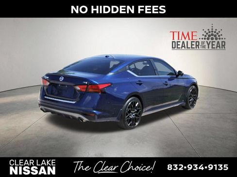 Used 2020 Nissan Altima 2.5 SR w/ Premium Package FWD image 7