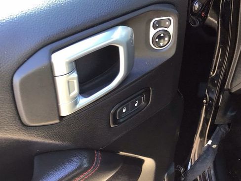 Used 2021 Jeep Wrangler Unlimited Rubicon image 10