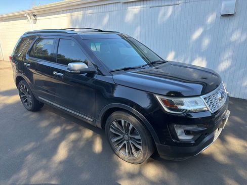 Used 2016 Ford Explorer Platinum AWD/4WD image 1