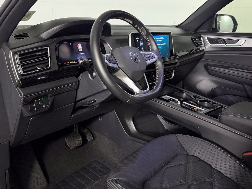 Used 2026 Volkswagen Atlas Cross Sport SE FWD image 14