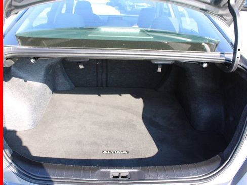 Certified 2024 Nissan Altima 2.5 SV image 10