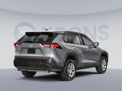 Used 2025 Toyota RAV4 LE AWD/4WD image 2