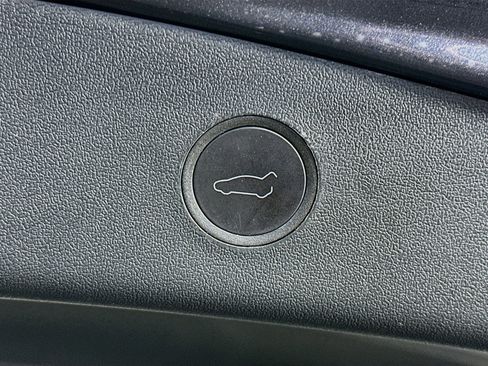 Used 2023 Tesla Model 3 Standard Range RWD image 30
