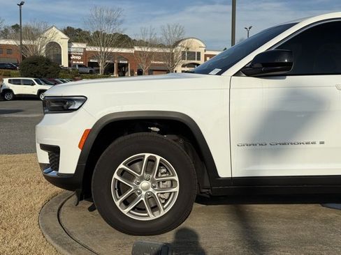 New 2025 Jeep Grand Cherokee L Laredo w/ Luxury Tech Group I image 12