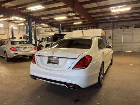 Used 2016 Mercedes-Benz S 550 Sedan image 3