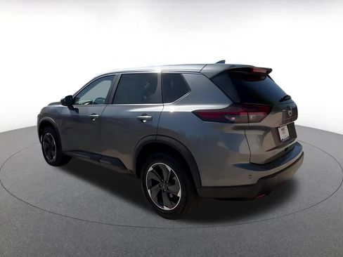 Used 2025 Nissan Rogue SV FWD image 10