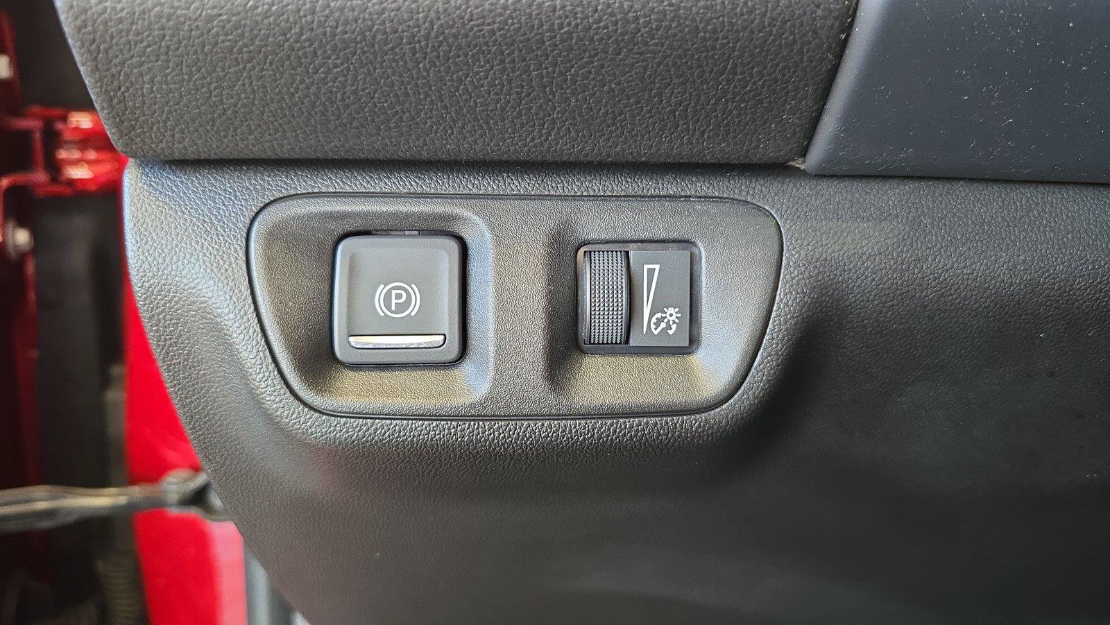 Used 2023 GMC Acadia SLE w/ Driver Convenience Package AWD/4WD image 26