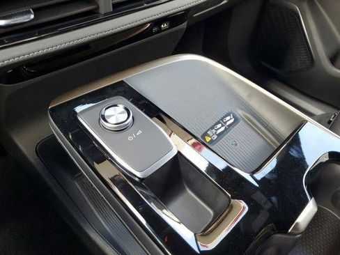 New 2026 Buick Enclave Avenir image 27