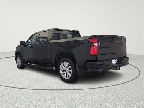 Used 2020 Chevrolet Silverado 1500 Custom w/ Custom Value Package image 5