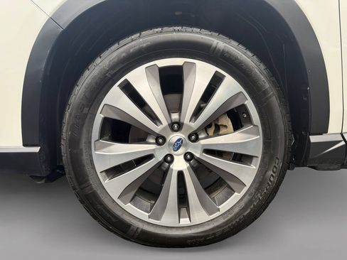 Used 2022 Subaru Ascent Touring AWD/4WD image 16