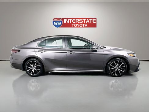 Certified 2023 Toyota Camry SE FWD image 8