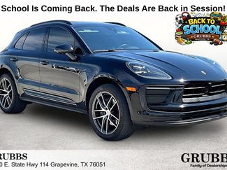 Used 2024 Porsche Macan w/ Premium Plus Package AWD/4WD video 1