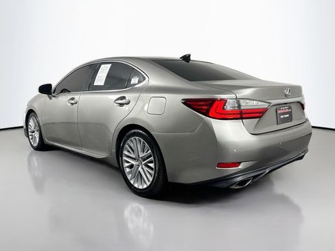 Used 2016 Lexus ES 350 w/ Ultra Luxury Package image 7
