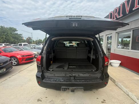 Used 2014 Toyota Sequoia Limited AWD/4WD image 24