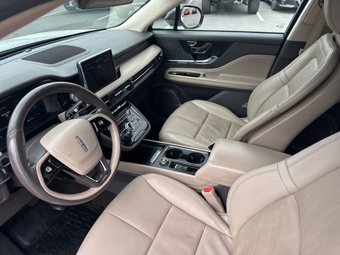 Used 2022 Lincoln Corsair Reserve w/ Equipment Group 201A AWD/4WD image 16