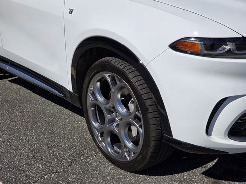 Used 2024 Alfa Romeo Tonale Ti image 5