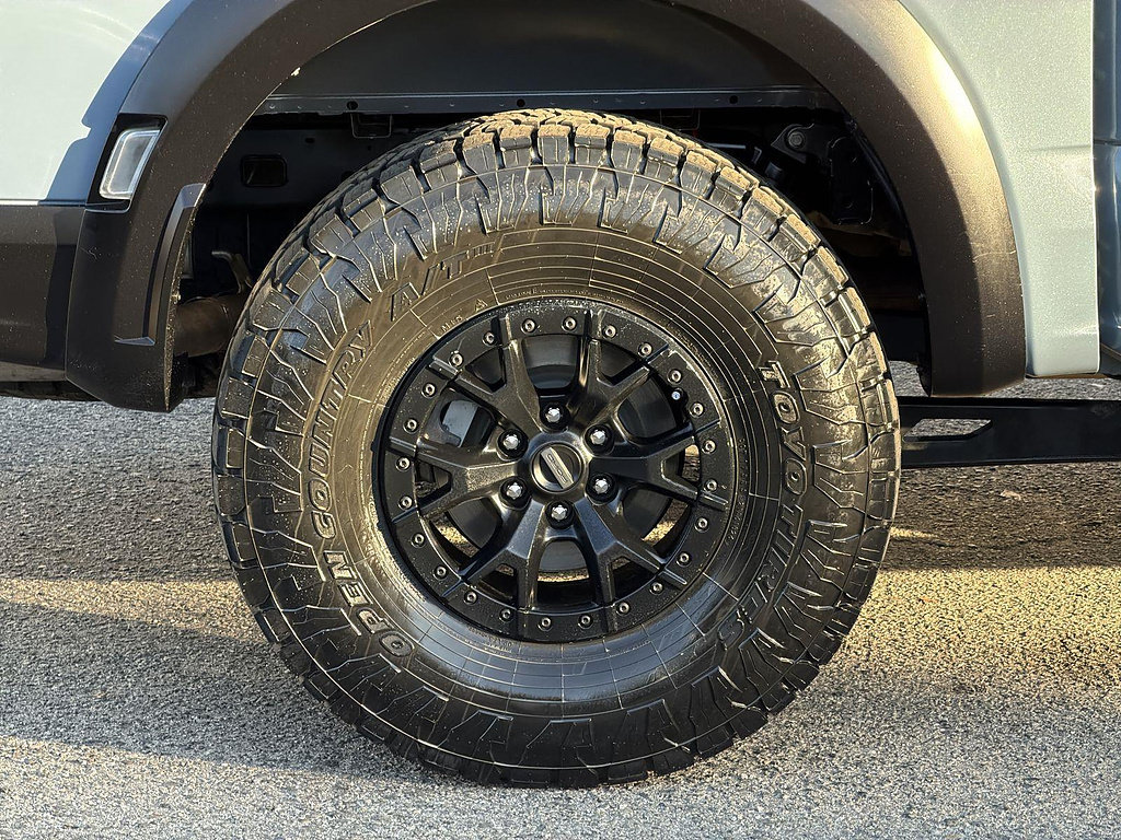 Used 2023 Ford F150 Raptor w/ Equipment Group 802A Raptor R AWD/4WD image 33