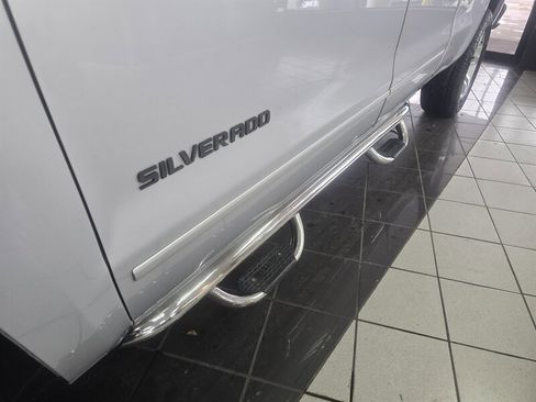 Used 2018 Chevrolet Silverado 1500 LT w/ All Star Edition image 26