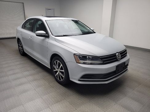Used 2017 Volkswagen Jetta SE FWD image 13