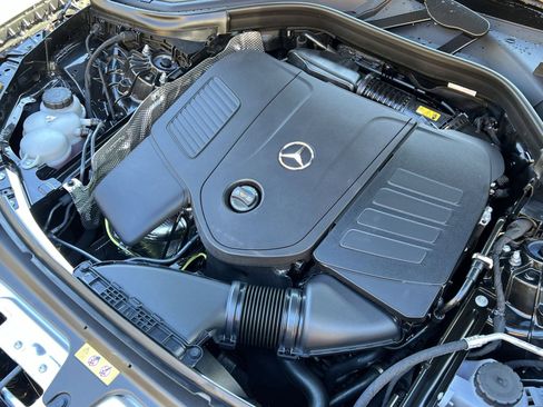 Used 2026 Mercedes-Benz GLC 300 4MATIC image 26