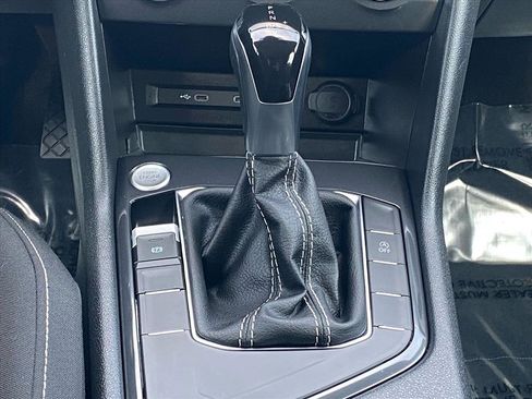 Certified 2024 Volkswagen Tiguan S image 11