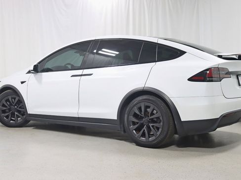 Used 2023 Tesla Model X AWD/4WD image 10