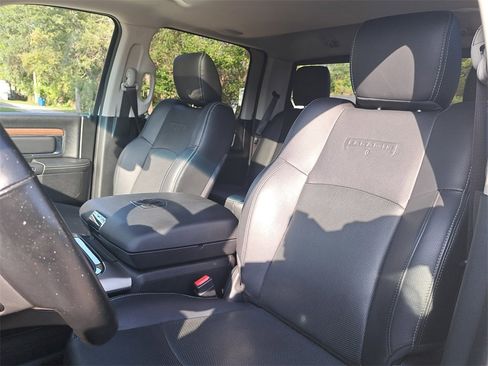 Used 2017 RAM 1500 Laramie image 14