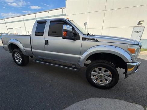 Used 2011 Ford F250 4x4 SuperCab Super Duty image 42