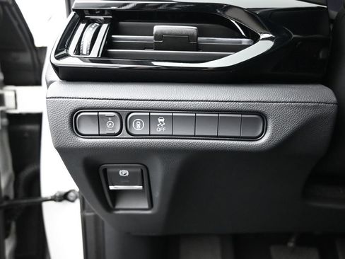 Used 2024 Acura MDX SH-AWD image 12