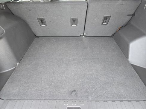 Used 2024 Chevrolet Equinox LT AWD/4WD image 32