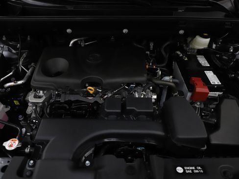 Used 2025 Toyota RAV4 XLE w/ Convenience Package image 27