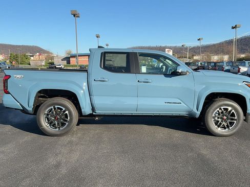 New 2026 Toyota Tacoma SR5 AWD/4WD image 3