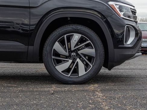 New 2026 Volkswagen Atlas SE image 43