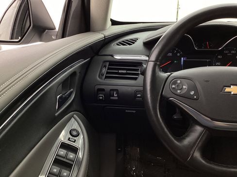 Used 2018 Chevrolet Impala LT w/ LT Convenience Package FWD image 32