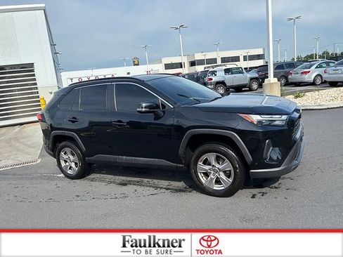 Certified 2022 Toyota RAV4 XLE AWD/4WD image 3