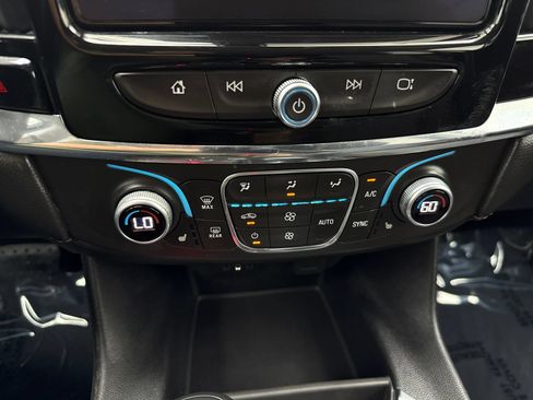 Used 2018 Chevrolet Traverse LT AWD/4WD image 28