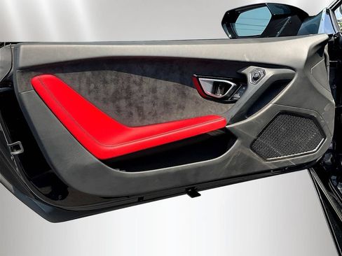 Used 2020 Lamborghini Huracan EVO AWD/4WD image 18